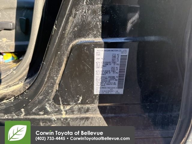 Used 2017 Nissan Pathfinder SV image 16