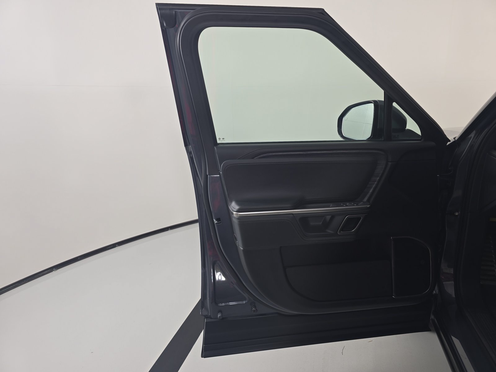 Used 2024 Rivian R1T Adventure Dual AWD/4WD image 16