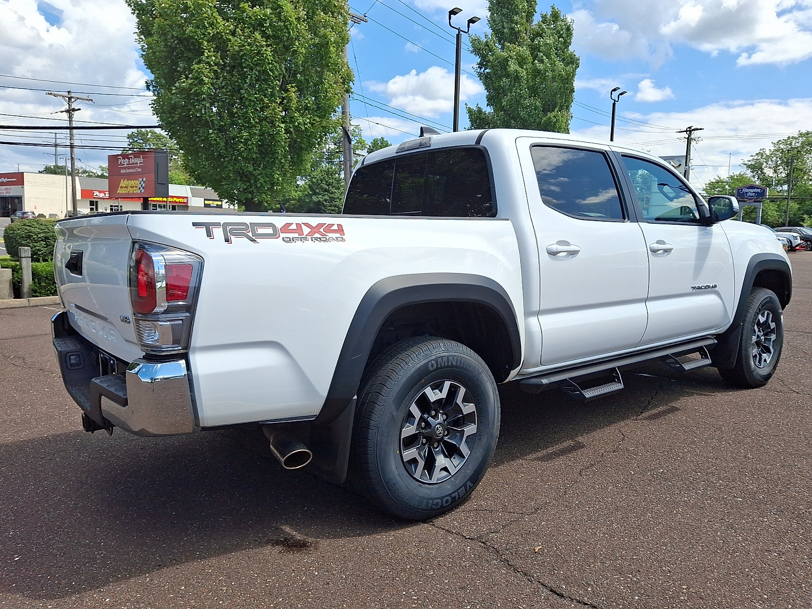Used 2023 Toyota Tacoma TRD Off-Road AWD/4WD image 6