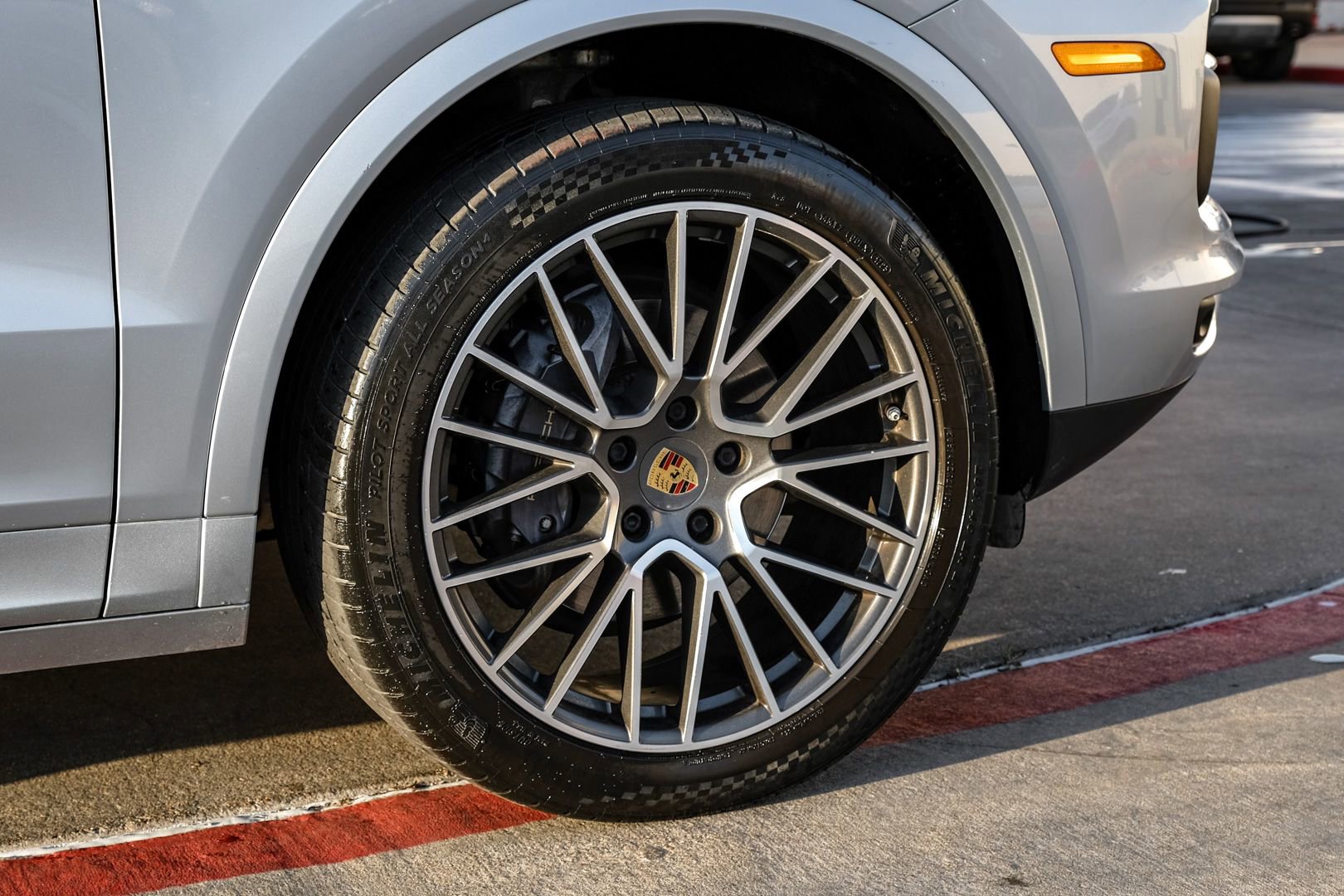 Used 2020 Porsche Cayenne image 49