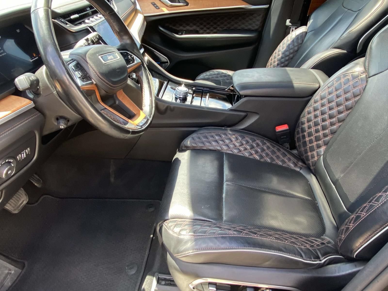Used 2021 Jeep Grand Cherokee L Summit AWD/4WD image 13