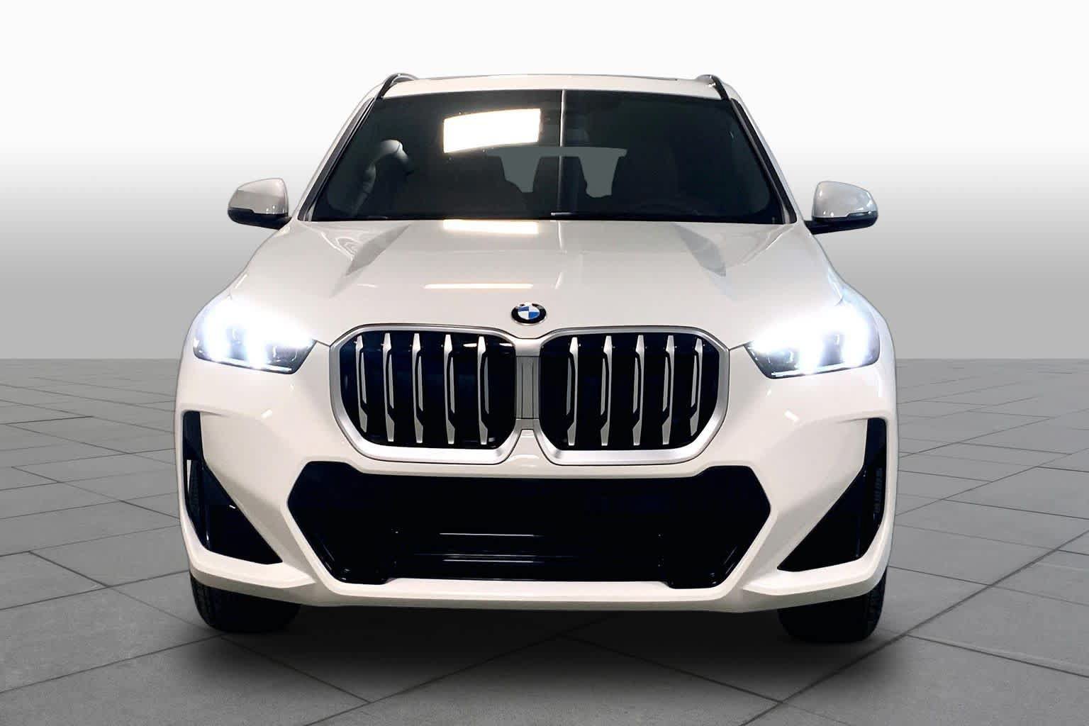 New 2026 BMW X1 xDrive28i w/ M Sport Package AWD/4WD image 3