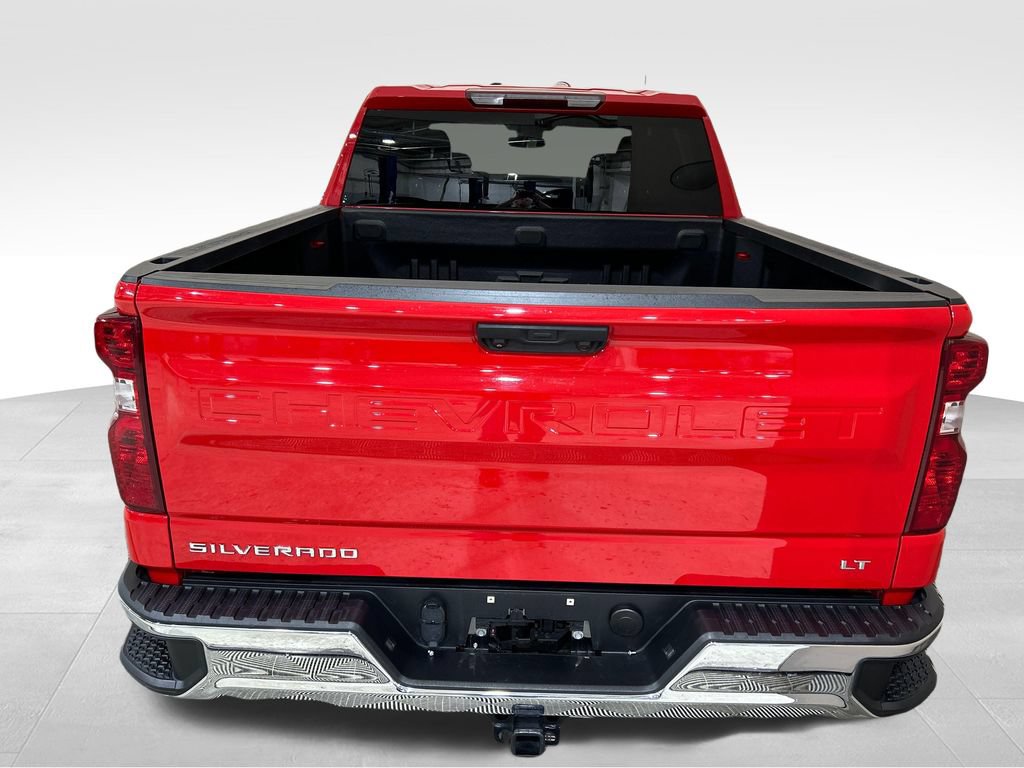 Used 2023 Chevrolet Silverado 1500 LT AWD/4WD image 4