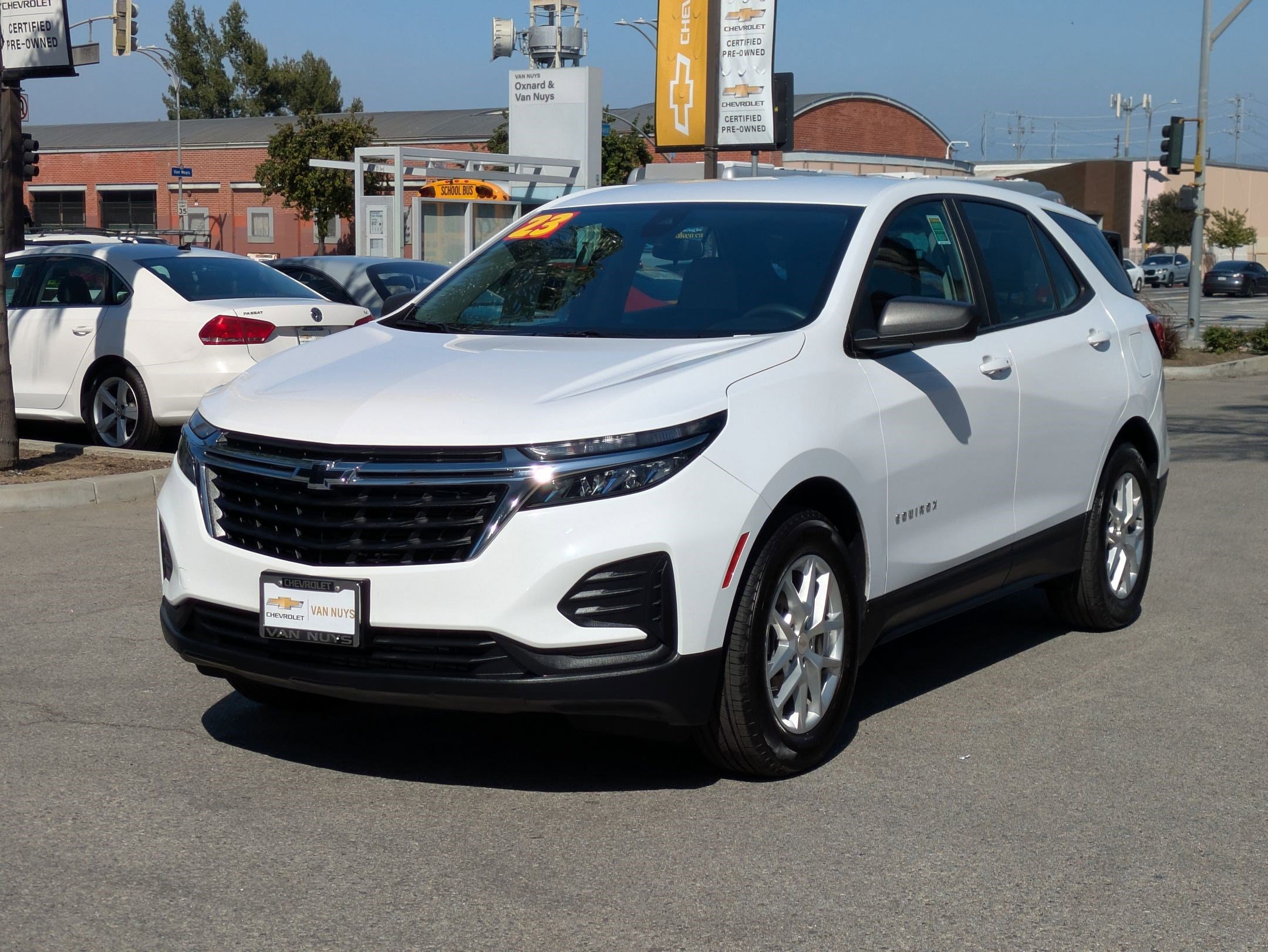 Used 2023 Chevrolet Equinox LS w/ LPO, Cargo Package image 4