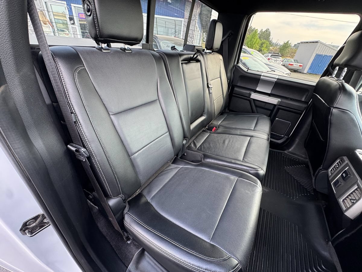 Used 2015 Ford F150 Lariat w/ Equipment Group 501A Mid AWD/4WD image 29