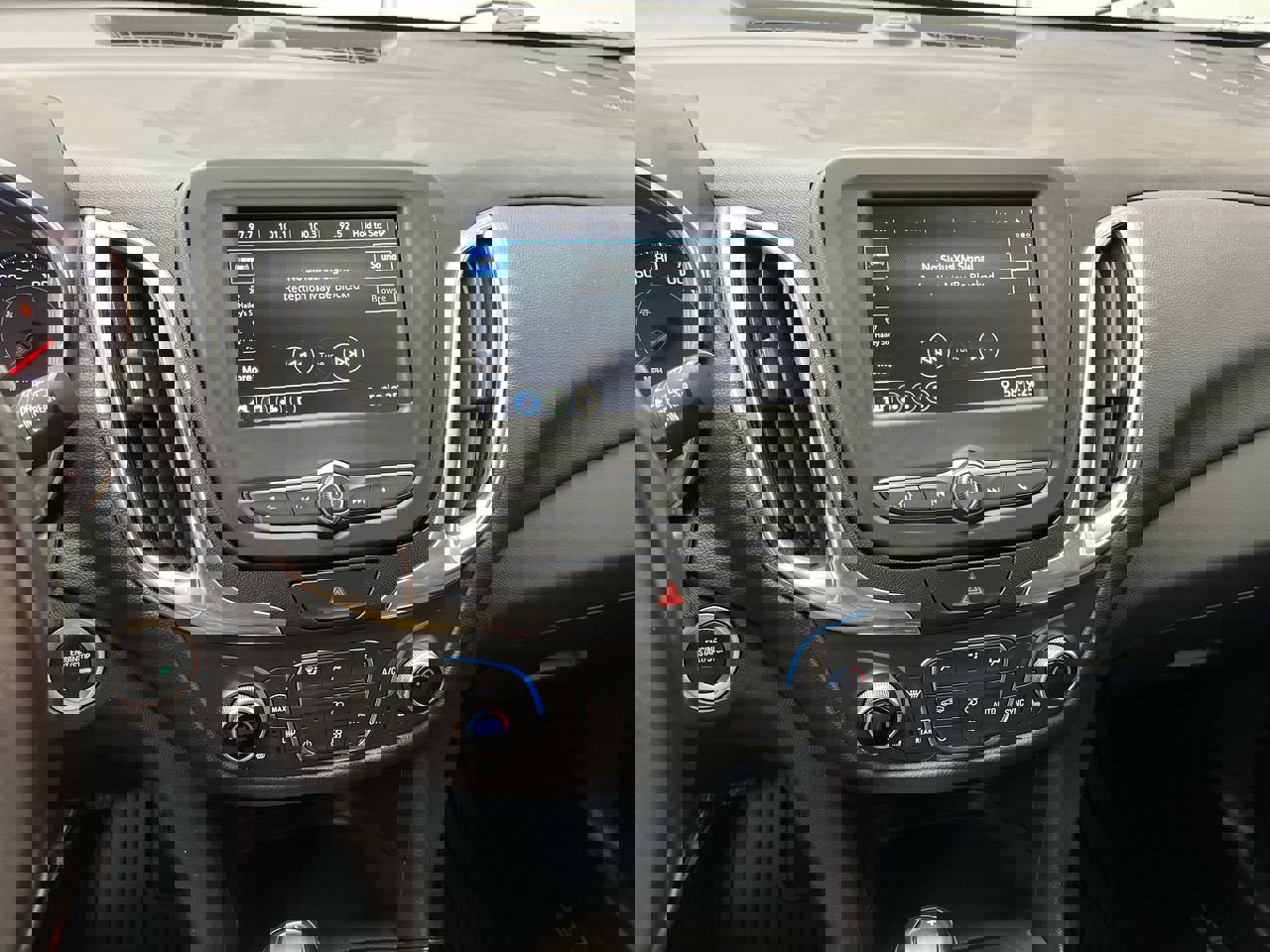 Used 2019 Chevrolet Equinox LT AWD/4WD image 16