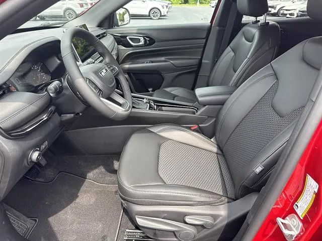 New 2026 Jeep Compass Latitude AWD/4WD image 8