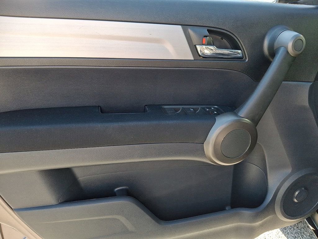 Used 2011 Honda CR-V SE image 11