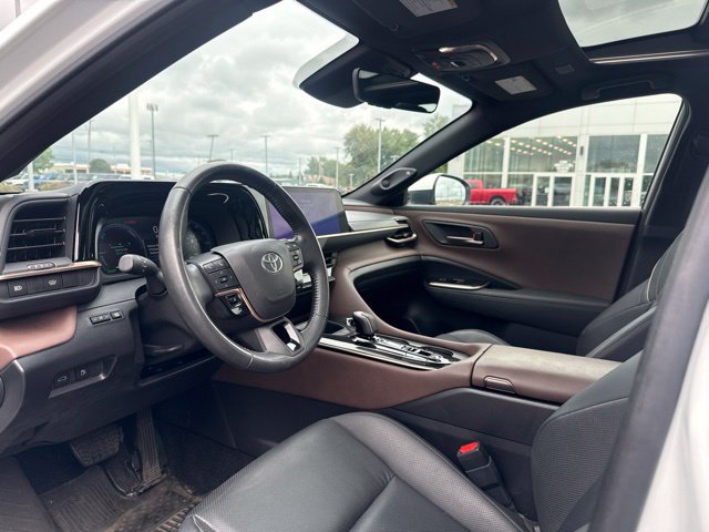 Used 2024 Toyota Crown AWD/4WD image 16