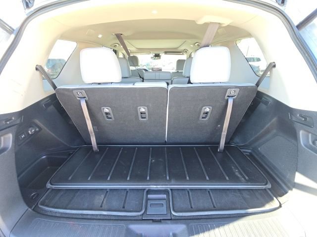 Used 2024 Honda Pilot Touring image 14