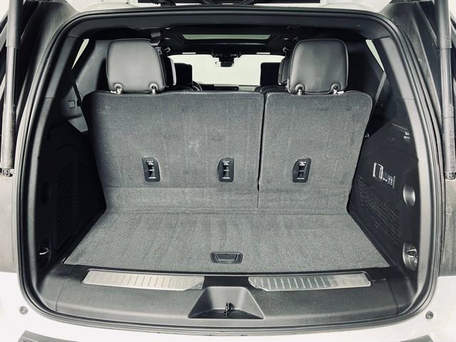 Used 2025 GMC Yukon AT4 Ultimate image 12