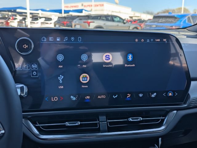 New 2026 Chevrolet Equinox EV LT w/ Comfort Package AWD/4WD image 18