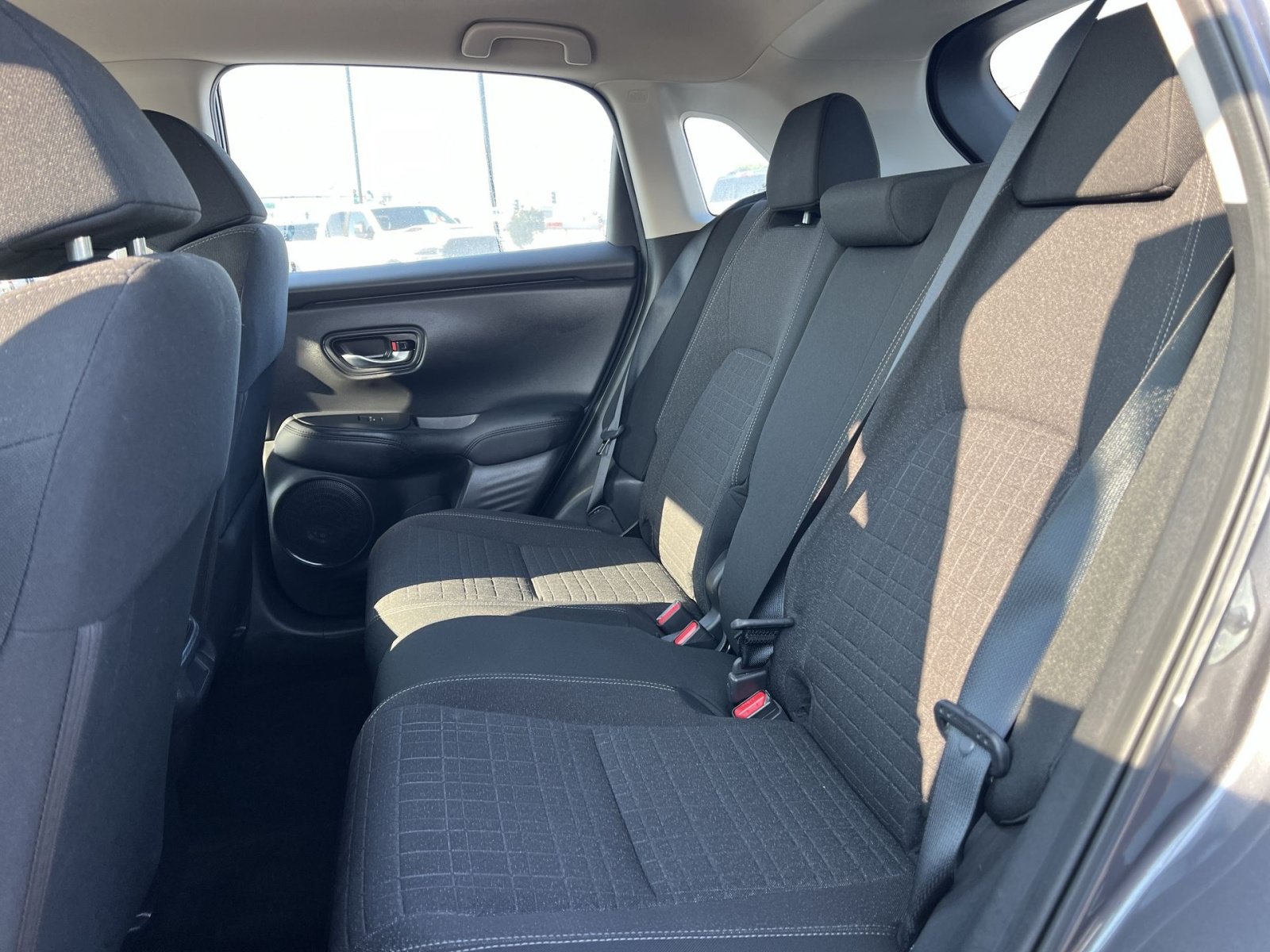 Used 2025 Honda HR-V LX image 23