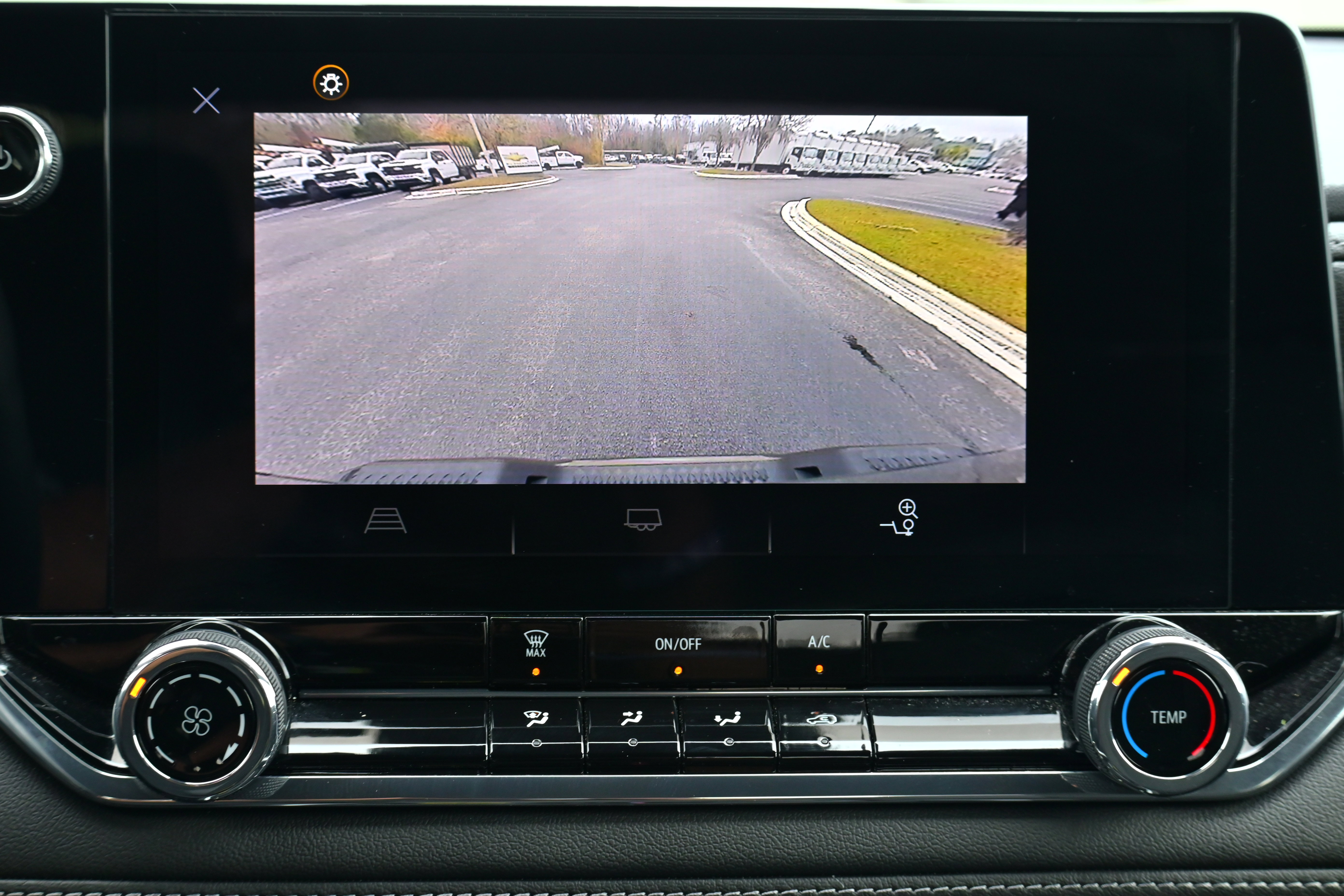 Used 2023 Chevrolet Colorado LT image 15