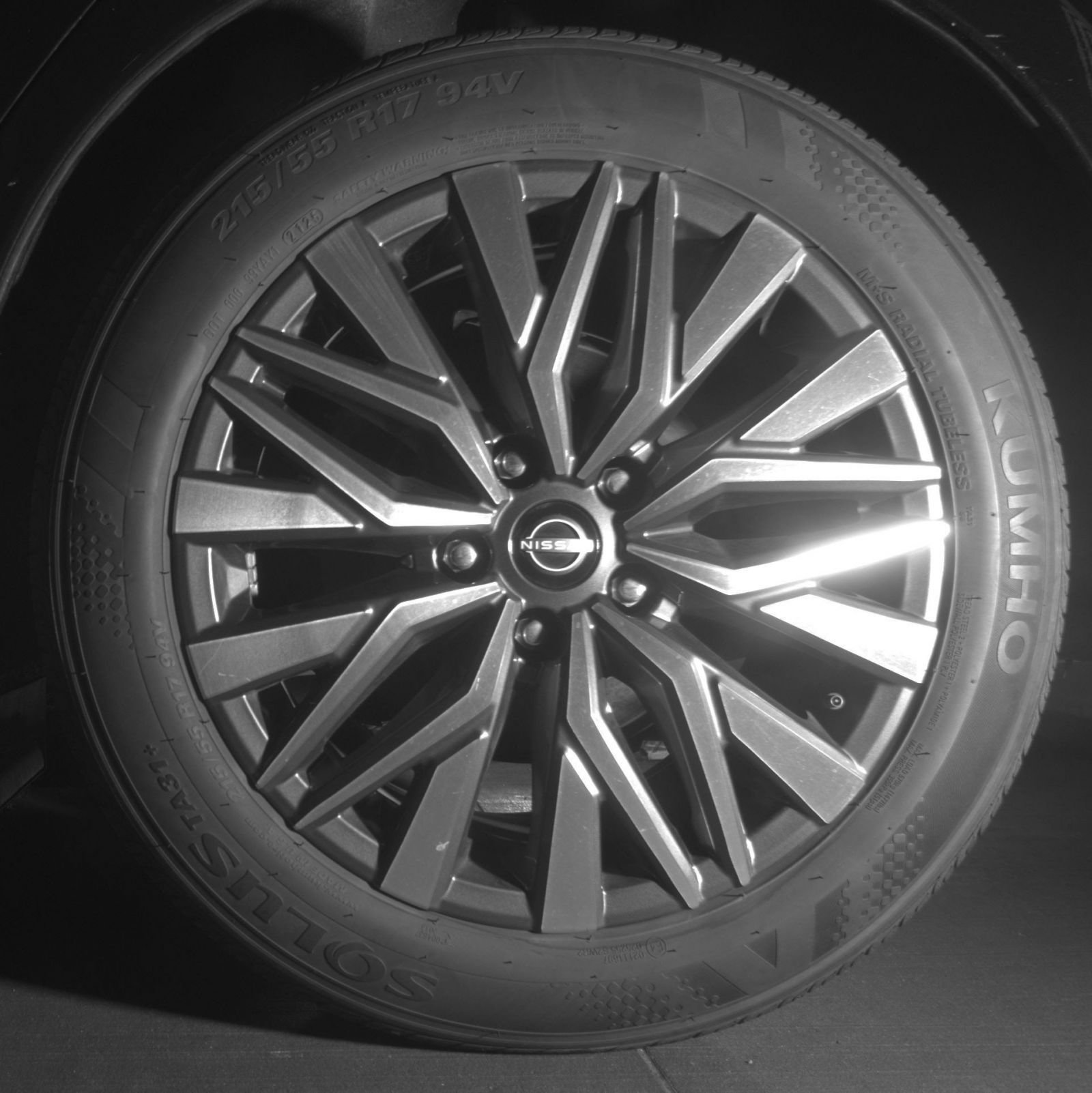 Used 2025 Nissan Altima 2.5 SV FWD image 16