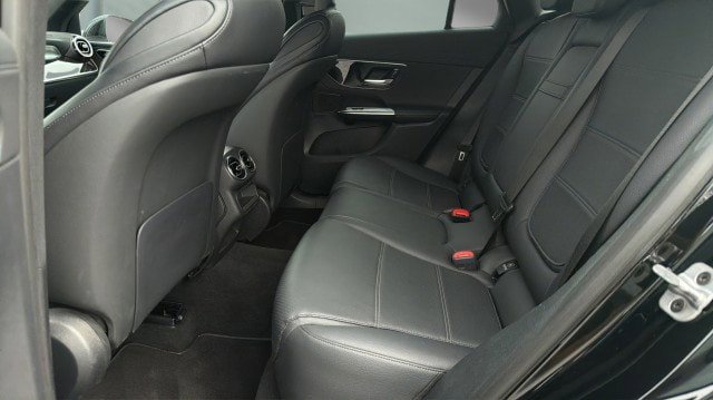 Used 2024 Mercedes-Benz GLC 300 image 20