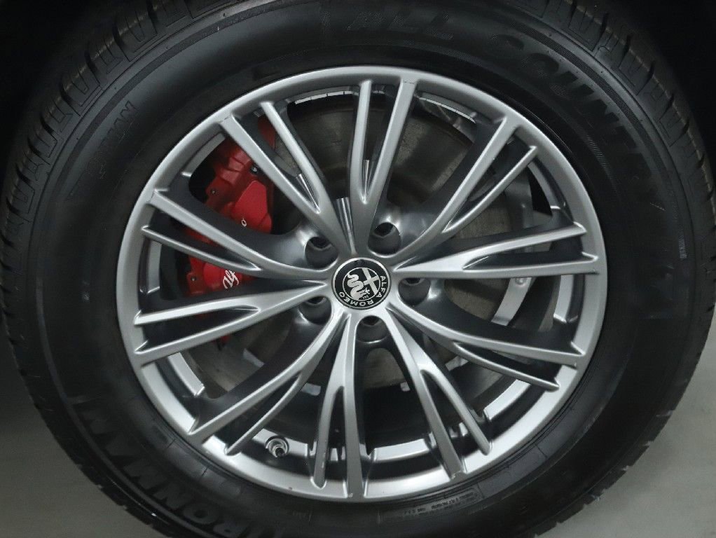 Used 2023 Alfa Romeo Stelvio Sprint AWD/4WD image 11