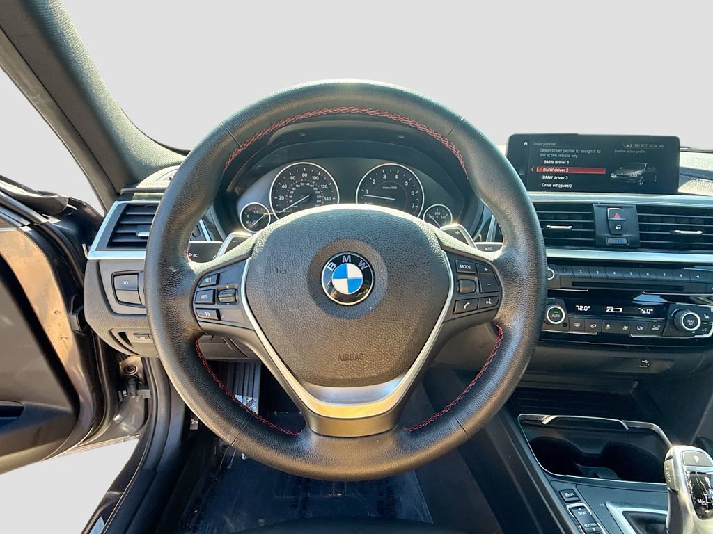 Used 2018 BMW 330i xDrive Sedan w/ Premium Package AWD/4WD image 38