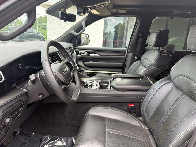 Certified 2025 Jeep Grand Wagoneer L Series II Obsidian w/ Quick Order Packagew 28T AWD/4WD image 7