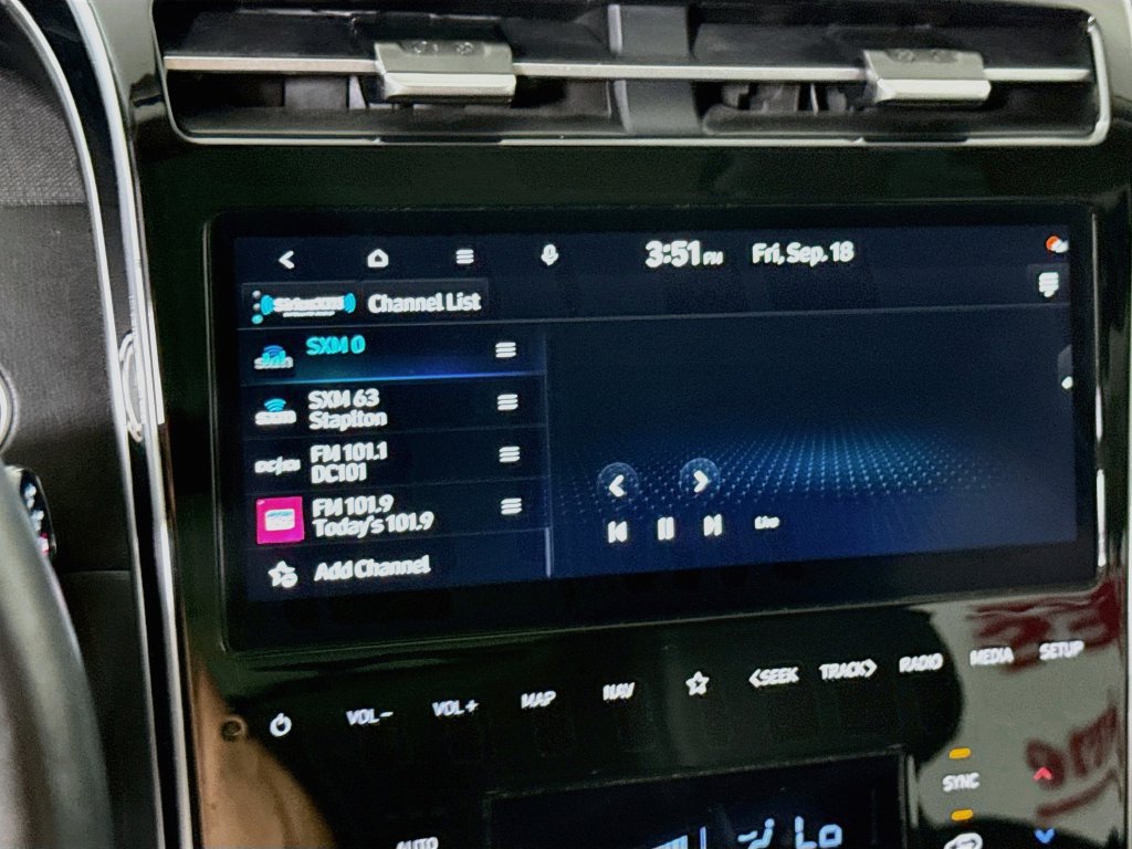 Certified 2023 Hyundai Tucson Limited AWD/4WD image 6