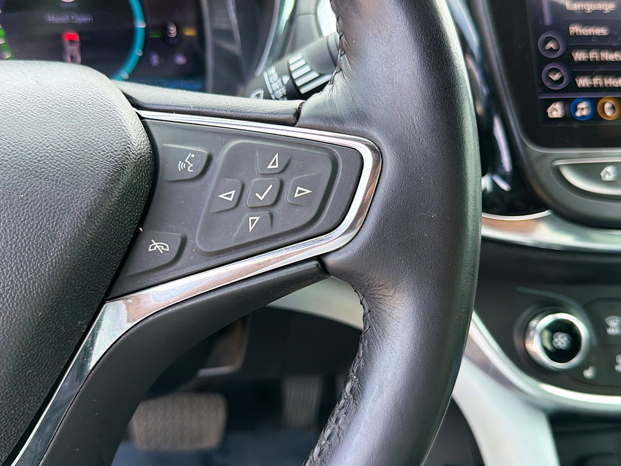 Used 2019 Chevrolet Volt Premier w/ Driver Confidence II Package FWD image 34