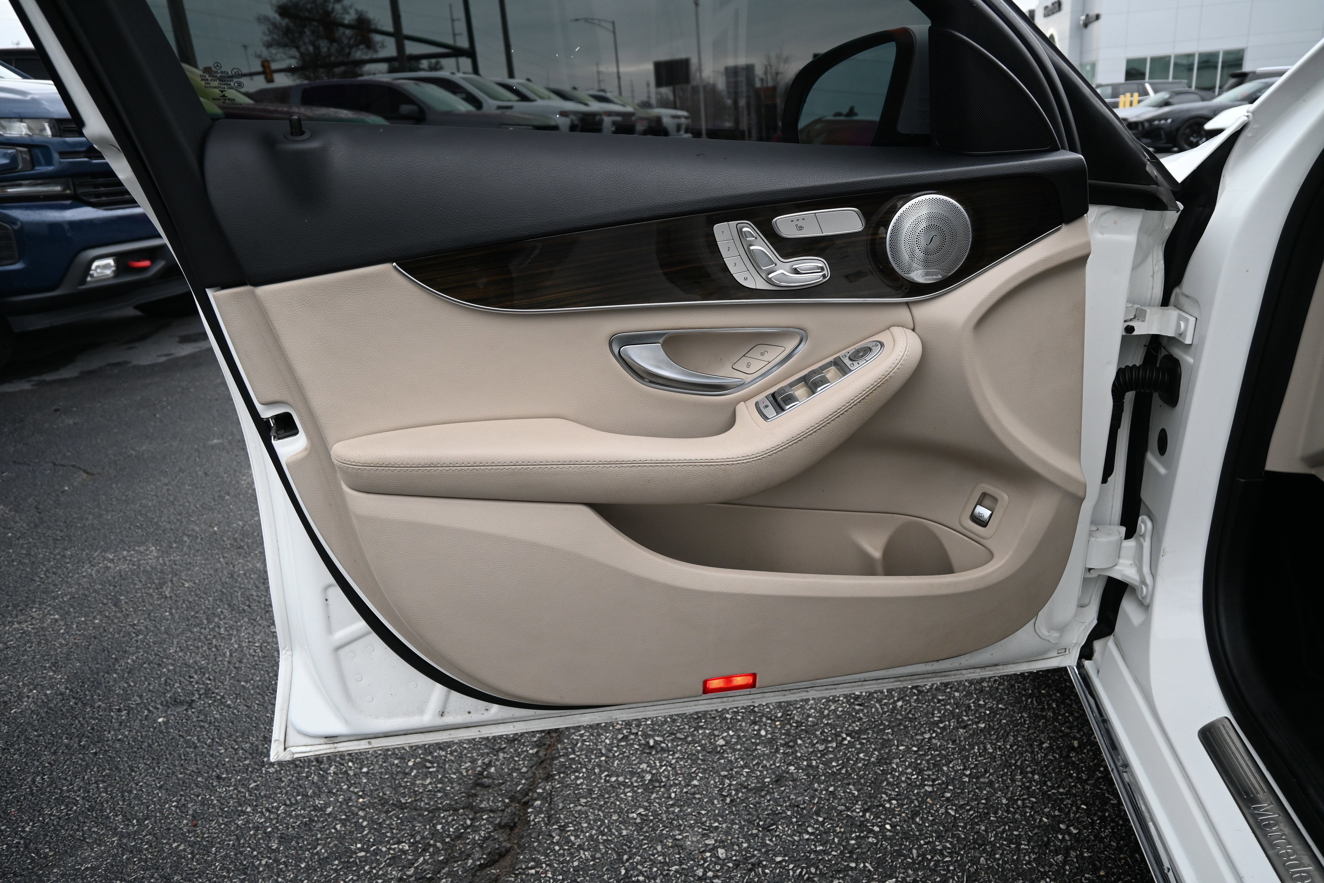 Used 2018 Mercedes-Benz C 300 4MATIC Sedan image 16