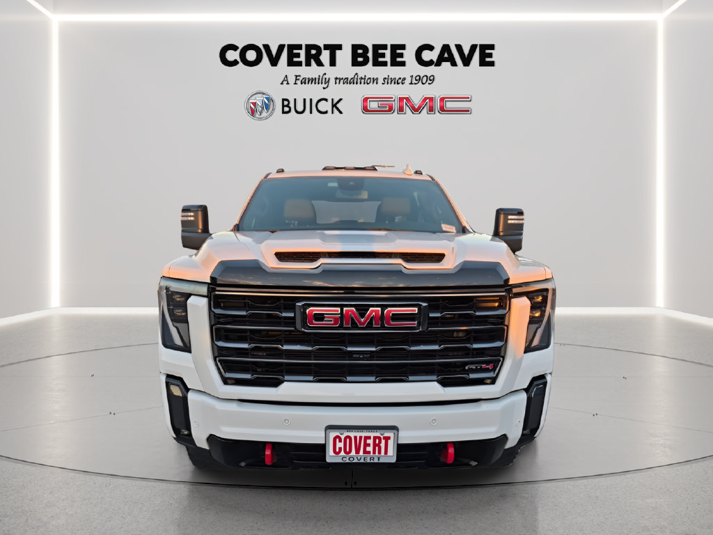 Used 2024 GMC Sierra 2500 AT4 w/ AT4 Preferred Package AWD/4WD image 2