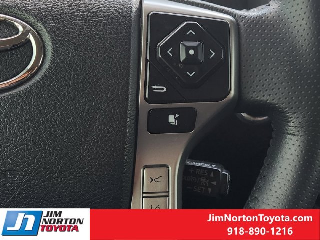 Used 2023 Toyota 4Runner SR5 AWD/4WD image 28