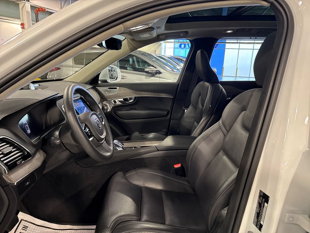 Certified 2024 Volvo XC90 B6 Ultimate w/ Lounge Package AWD/4WD image 10