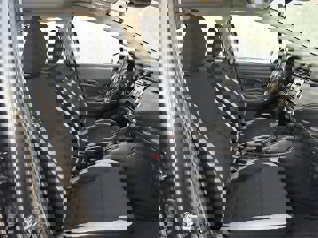 Used 2025 Nissan Versa S w/ Trunk Package image 26