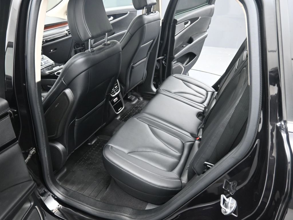 Used 2022 Lincoln Nautilus Reserve AWD/4WD image 26