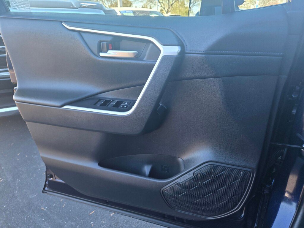 Used 2021 Toyota RAV4 XSE image 22