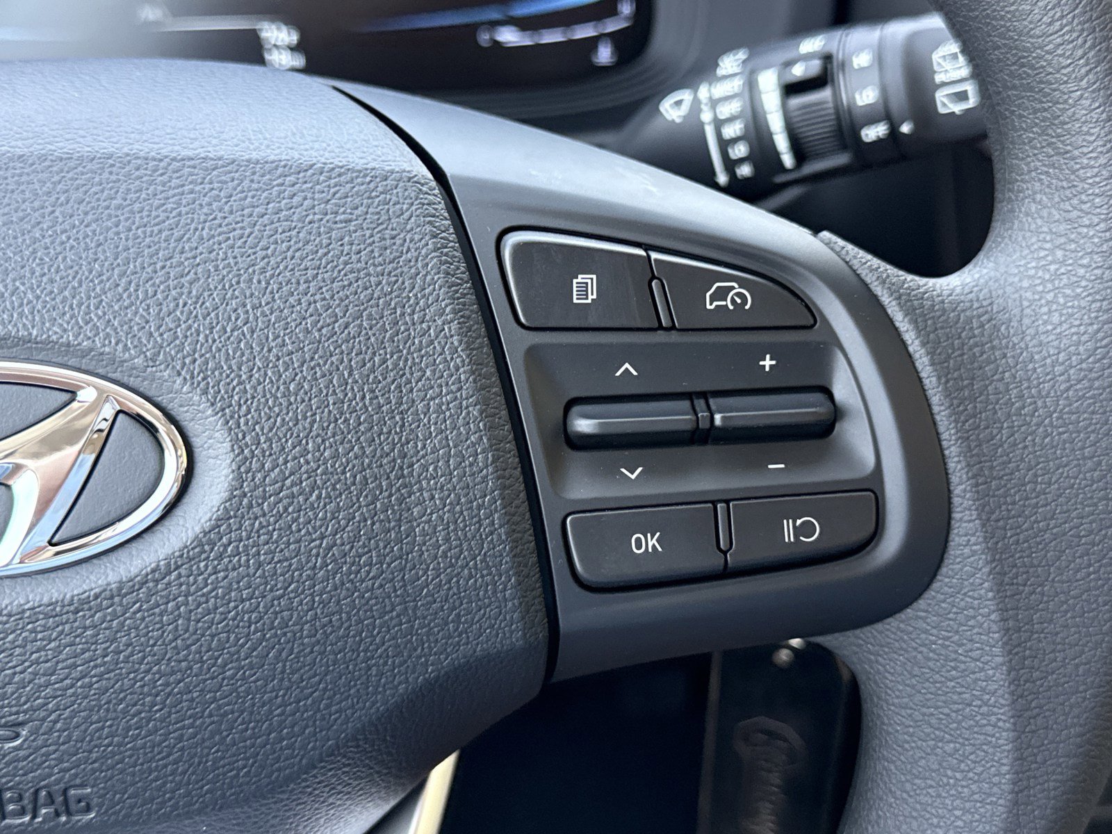 New 2026 Hyundai Venue SE image 18