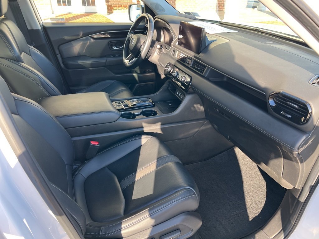 Used 2023 Honda Pilot Touring image 52