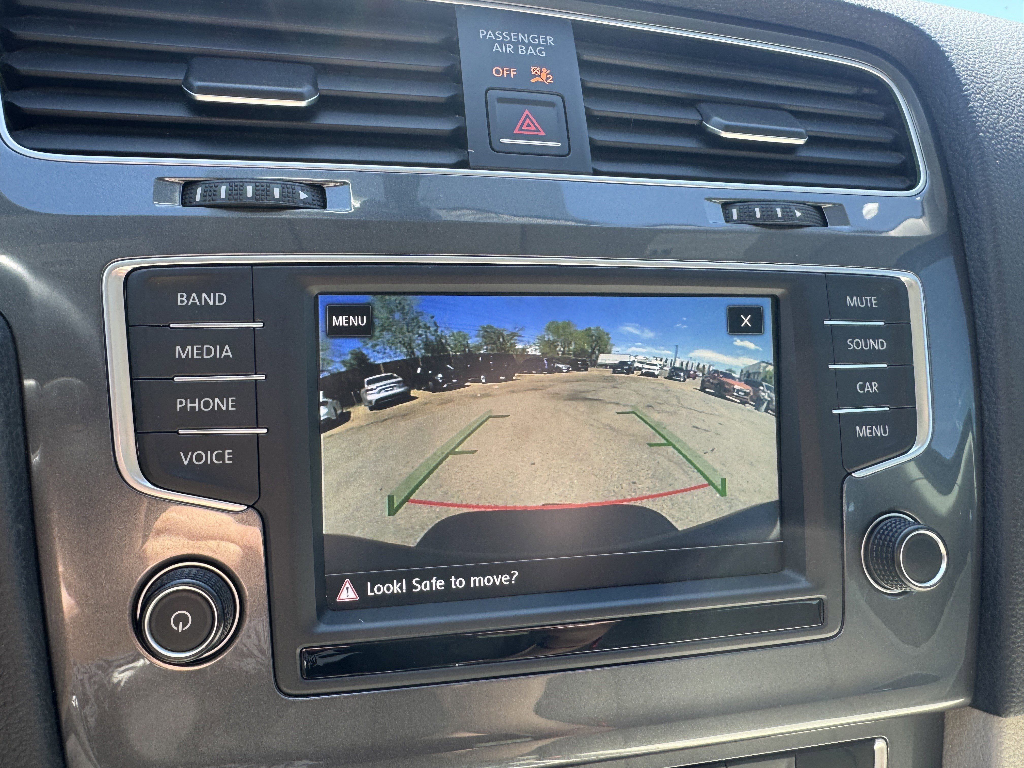 Used 2017 Volkswagen Golf Alltrack SE AWD/4WD image 25