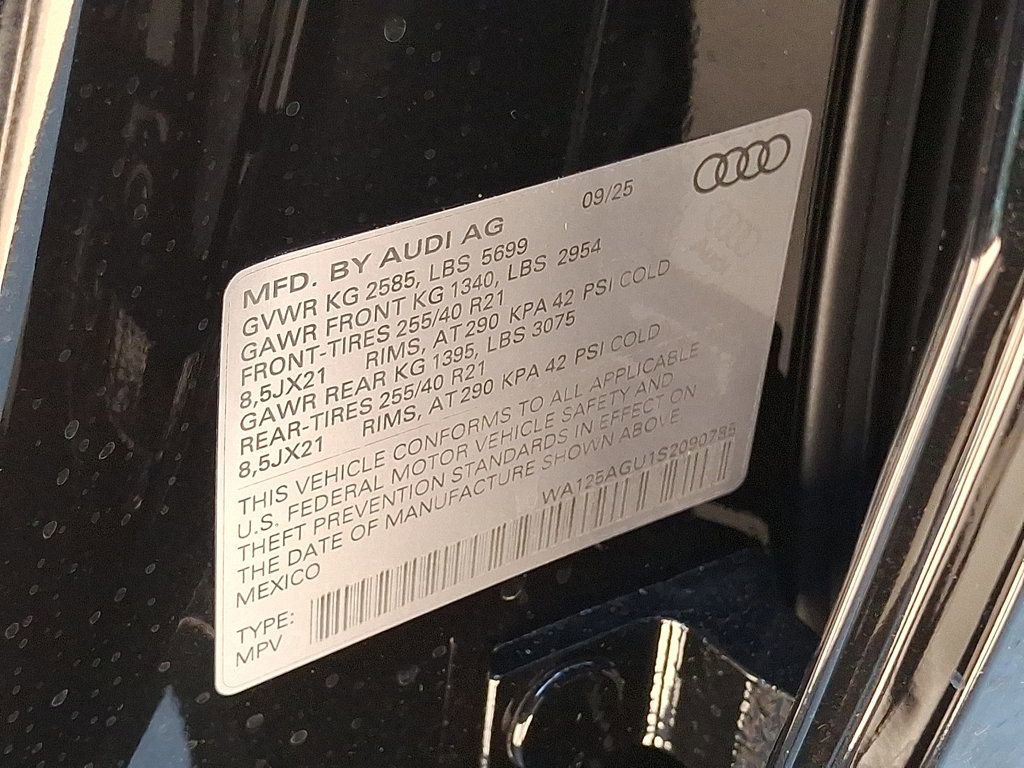 New 2025 Audi SQ5 Premium Plus image 19
