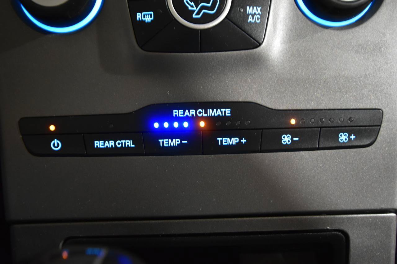 Used 2018 Ford Flex SE FWD image 22
