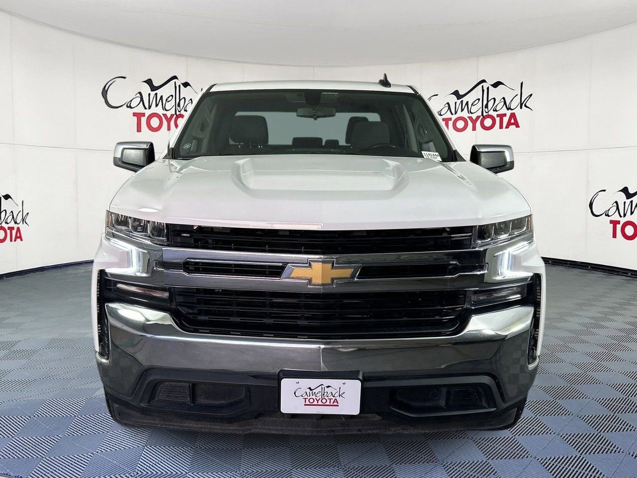 Used 2022 Chevrolet Silverado 1500 LT RWD image 2