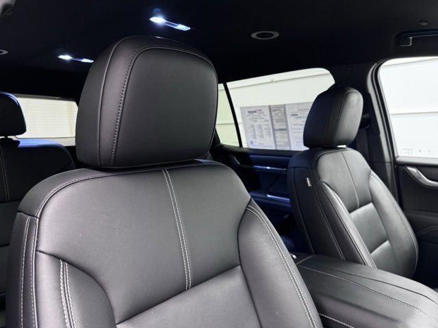 Used 2024 GMC Acadia Elevation image 21