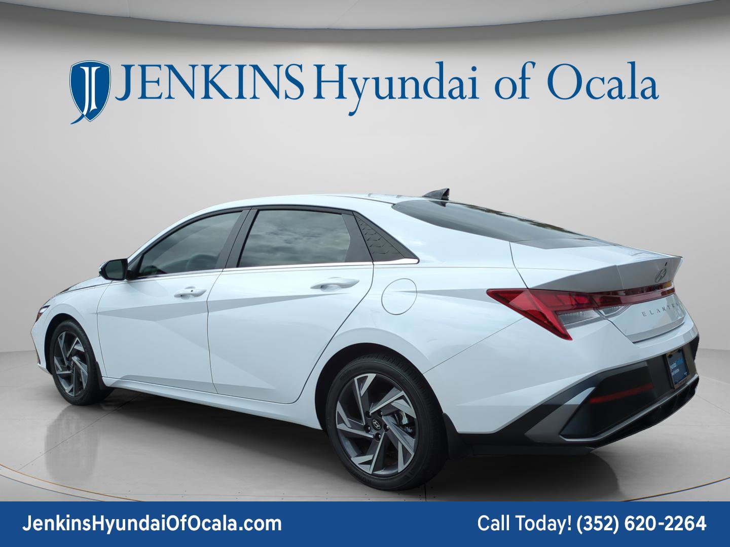 Certified 2025 Hyundai Elantra SEL FWD image 5