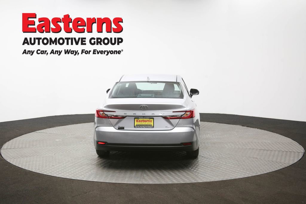 Used 2025 Toyota Camry LE image 40