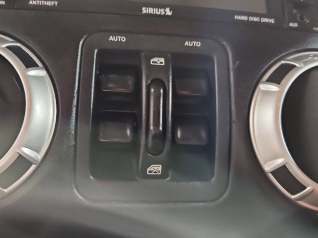 Used 2012 Jeep Wrangler Unlimited Sahara w/ Connectivity Group image 10