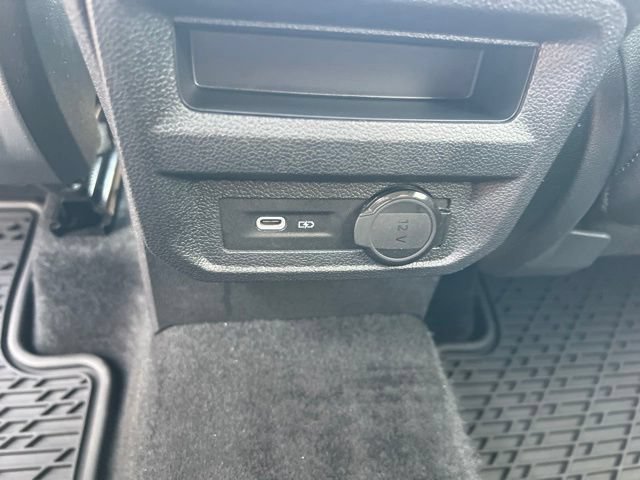 Used 2024 Volkswagen Tiguan SEL R-Line AWD/4WD image 23