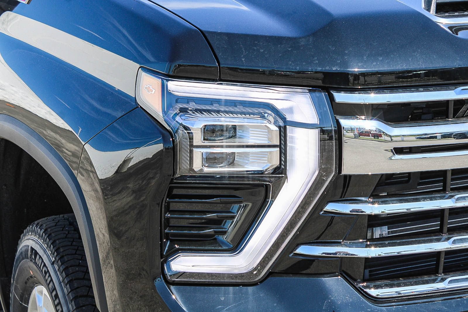 New 2026 Chevrolet Silverado 2500 LTZ w/ LTZ Plus Package AWD/4WD image 4