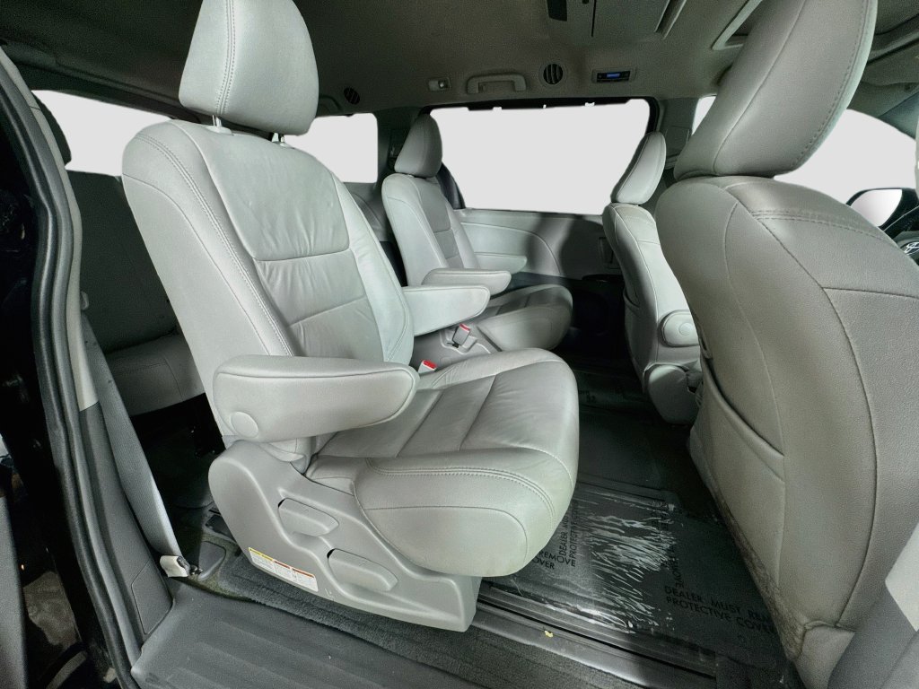 Used 2016 Toyota Sienna XLE Premium w/ Protection Package AWD/4WD image 35