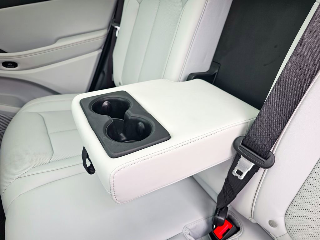 New 2026 Jeep Cherokee Limited image 32