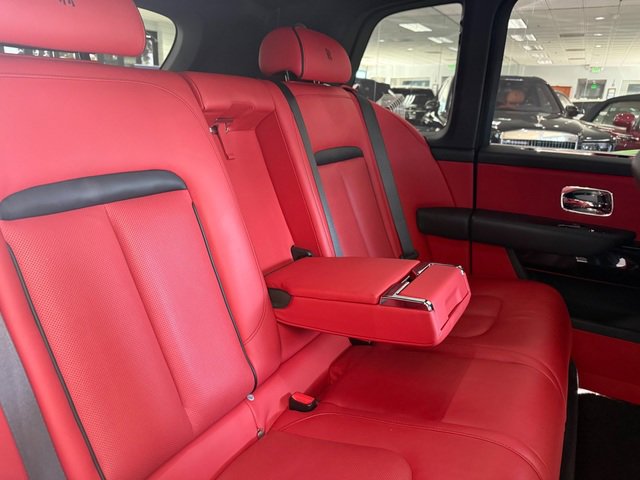 Used 2019 Rolls-Royce Cullinan AWD/4WD image 18