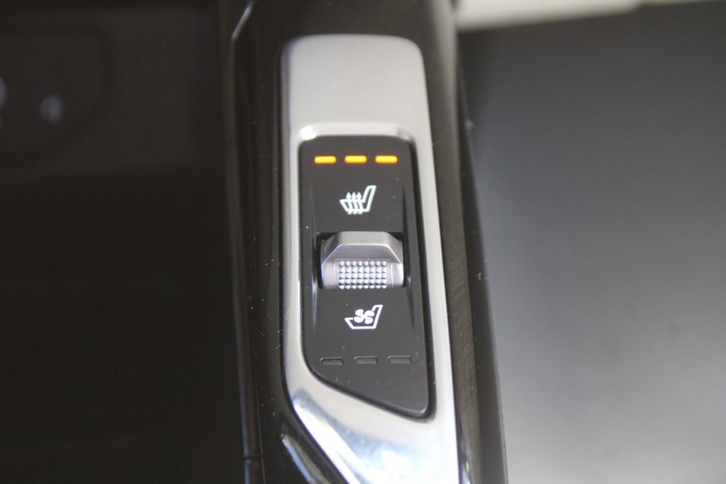 Certified 2025 Kia Sorento SX AWD/4WD image 45