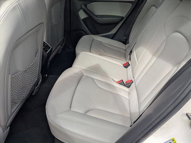 Used 2018 Audi Q3 2.0T Premium Plus w/ Premium Plus Package image 19