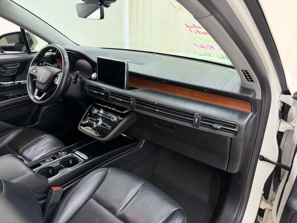 Used 2021 Lincoln Corsair Reserve w/ Equipment Group 201A AWD/4WD image 11